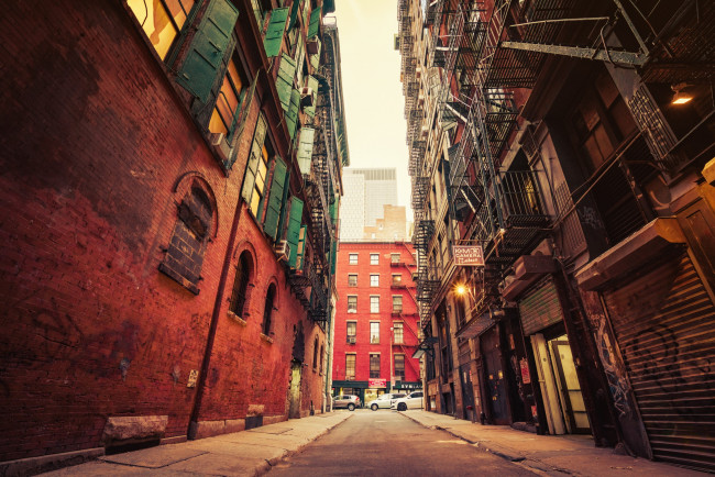 Обои картинки фото нью йорк, города, - улицы,  площади,  набережные, улица, город, переулок, здание, кирпичи