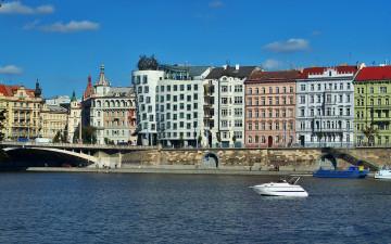 Картинка прага города Чехия река набережная здания
