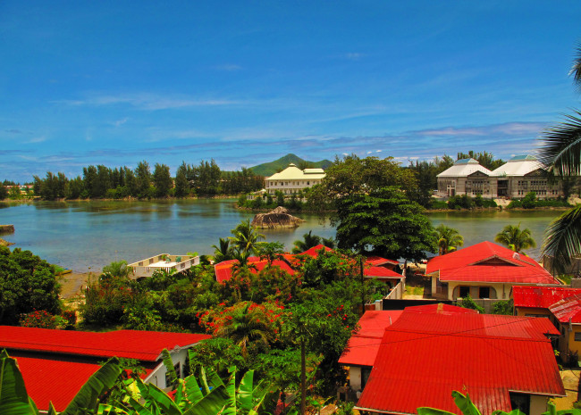 Обои картинки фото de quincy village,  seychelles, города, - пейзажи, курорт, дома, сейшелы, тропики