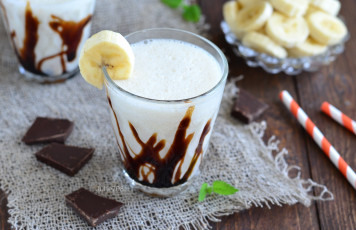 Картинка еда мороженое +десерты коктейль молочный шоколад банан
