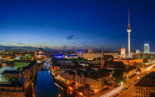 Обои картинки фото города, берлин , германия, панорама, огни, река, башня, улицы, здания, столица, дома, берлин