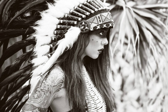 Картинка девушки -+креатив +косплей индианка макияж костюм черно-белая