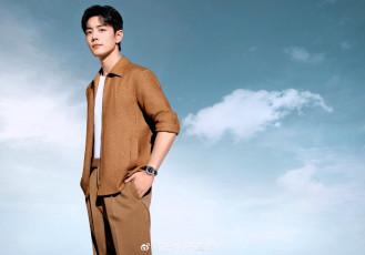 Картинка мужчины xiao+zhan актер костюм небо облака