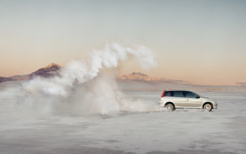 Картинка автомобили ford скорость зима машина