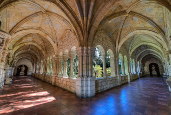 обоя spanish monastery cloisters in miami, интерьер, холлы,  лестницы,  корридоры, портал