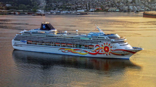 Обои картинки фото norwegian sun, корабли, лайнеры, лайнер, круизный