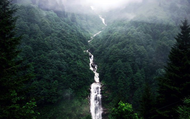 Обои картинки фото природа, водопады, поток, лес, горы