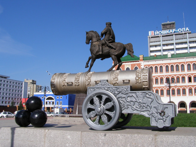 Обои картинки фото йошкар-ола, города, - памятники,  скульптуры,  арт-объекты, город, россия, памятники, здание