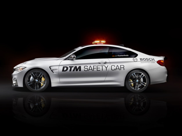Обои картинки фото автомобили, bmw, dtm, coupе, m4, safety, car, f82, 2014, светлый
