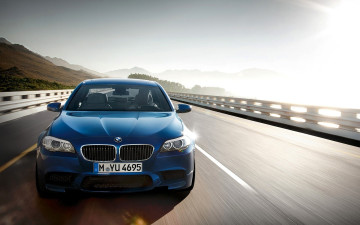 обоя bmw m5, автомобили, bmw, синий, скорость, дорога