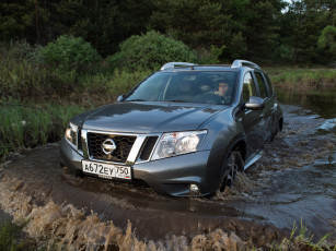 Картинка автомобили nissan datsun terrano ru-spec 2014г темный