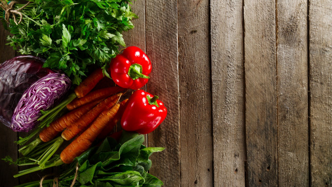Обои картинки фото еда, овощи, капуста, шпинат, морковь, петрушка, перец