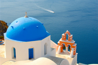 Картинка oia santorini greece города санторини греция водная гладь колокола купол ия эгейское море церковь