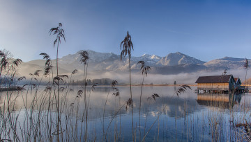 Картинка природа реки озера озеро горы дымка тростник