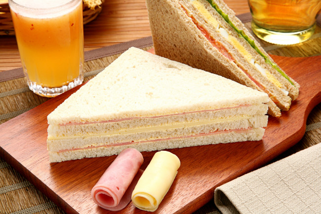 Обои картинки фото еда, бутерброды,  гамбургеры,  канапе, сыр, хлеб, ветчина