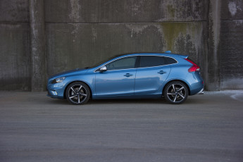 Картинка автомобили volvo синий r-design v40 t3