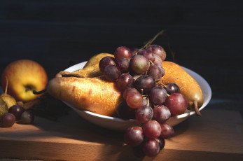 Картинка еда фрукты +ягоды груши виноград