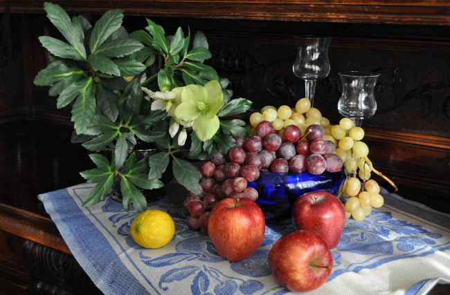Обои картинки фото еда, натюрморт, цветы, ваза, фрукты
