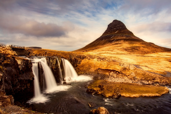 Обои картинки фото природа, водопады, гора, исландия, водопад, река