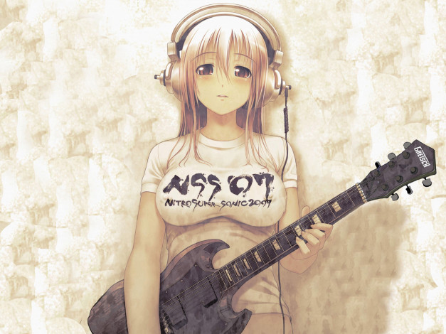 Обои картинки фото аниме, super sonico, гитара, футболка, наушники, девушка