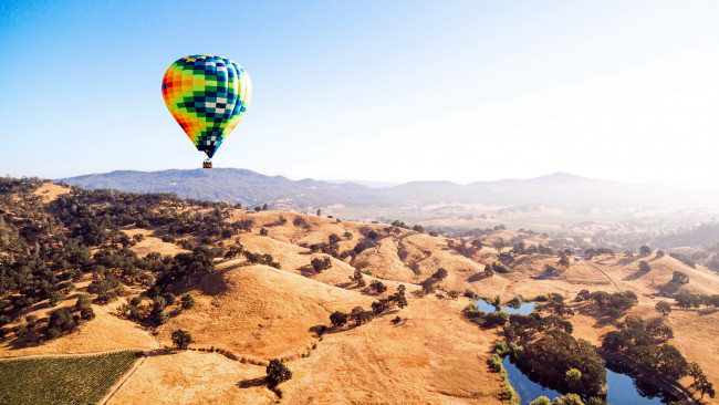 Обои картинки фото авиация, воздушные шары дирижабли, полет, воздушный, шар, горы
