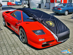 Картинка lamborghini diablo автомобили выставки уличные фото