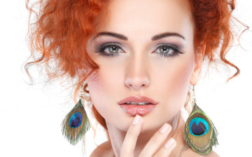 Картинка девушки -unsort+ лица +портреты рыжая волосы губы модель лицо макияж взгляд глаза перо серьги