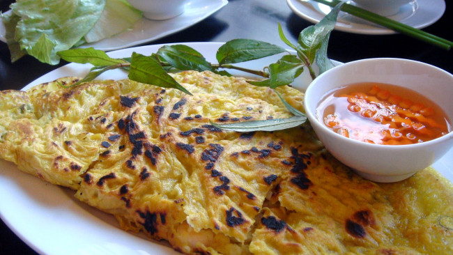 Обои картинки фото еда, яичные блюда, омлет, кухня, вьетнамская