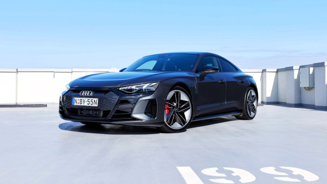 Обои картинки фото audi rs e-tron gt 2023, автомобили, audi, черный, площадка