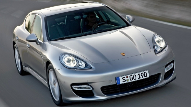 Обои картинки фото porsche panamera, автомобили, porsche, серебристый, дорога, скорость