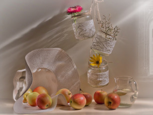 обоя еда, Яблоки, кувшин, шляпа, цветы, яблоки