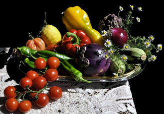 обоя еда, овощи, перец, лук, ромашки, помидоры, баклажан, кабачки, томаты