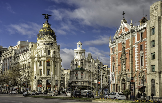 Обои картинки фото esquina gran via con alcala,  madrid, города, мадрид , испания, площадь