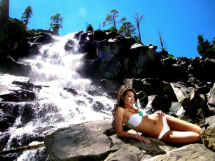 Картинка Lauryn+Eagle lauren  девушки  водопад