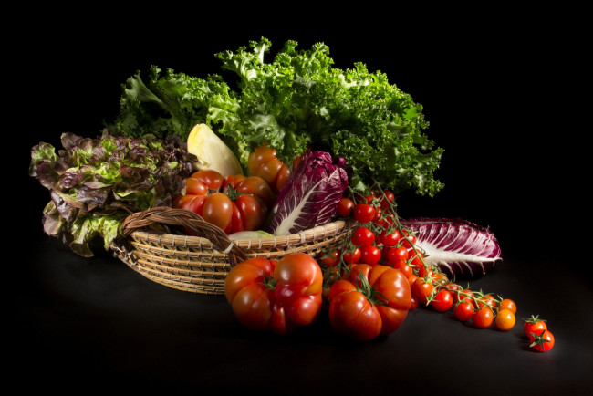 Обои картинки фото еда, овощи, зелень, томаты, помидоры