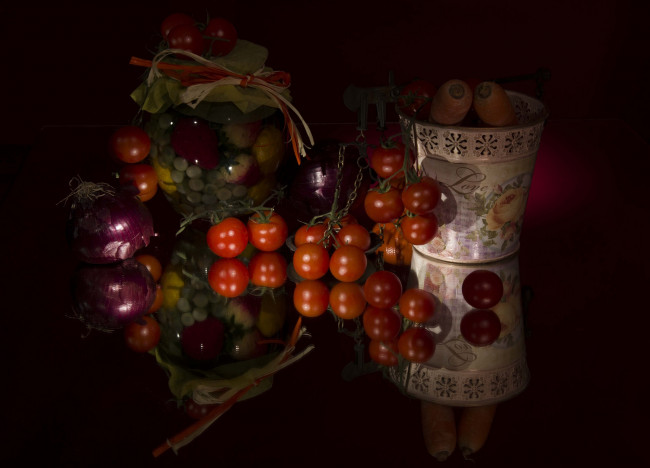 Обои картинки фото еда, фрукты и овощи вместе, ваза, морковка, томаты