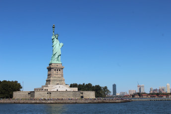 обоя города, нью-йорк , сша, the, statue, of, liberty