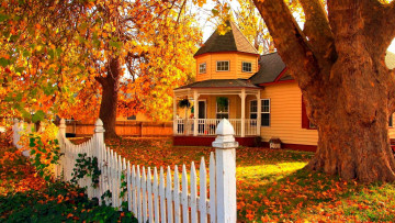 Картинка города -+здания +дома забор дом осень листья листопад