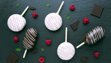 Картинка еда мороженое +десерты малина шоколад