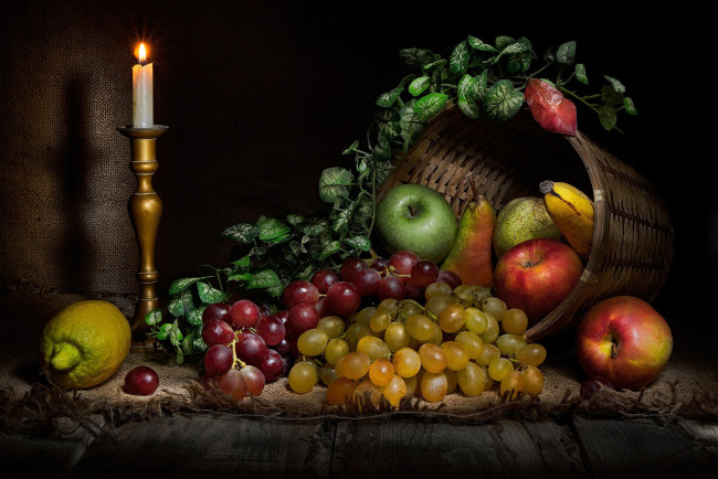Обои картинки фото еда, фрукты,  ягоды, лимон, виноград, яблоки