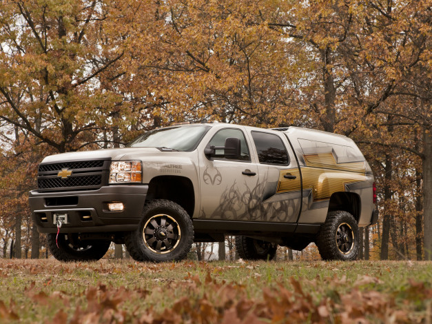 Обои картинки фото chevrolet, silverado, 2500, hd, realtree, concept, автомобили, custom, 5dr, off, road