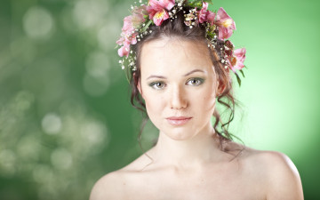 Картинка девушки -unsort+ лица +портреты веснушки цветы взгляд лилии венок девушка