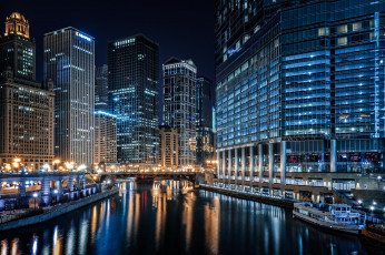 обоя chicago river, города, Чикаго , сша, небоскребы, река, ночь, огни