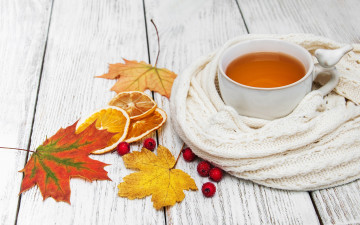 обоя еда, напитки,  чай, шарф, чай, листья, осень