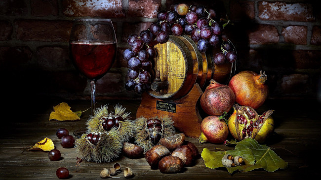 Обои картинки фото еда, фрукты,  ягоды, гранат, виноград