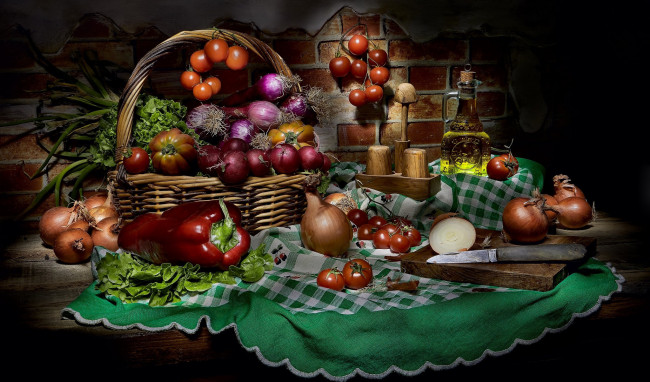 Обои картинки фото еда, овощи, лук, перец, помидоры