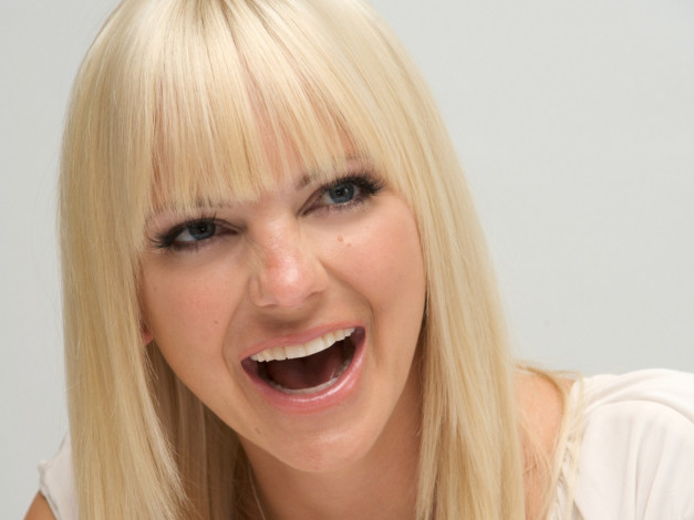 Обои картинки фото Anna Faris, девушки