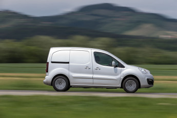 обоя автомобили, peugeot, 2015г, van, partner