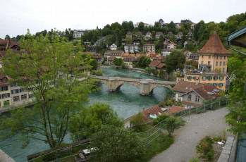 Картинка города берн+ швейцария деревья дома мост река небо берн