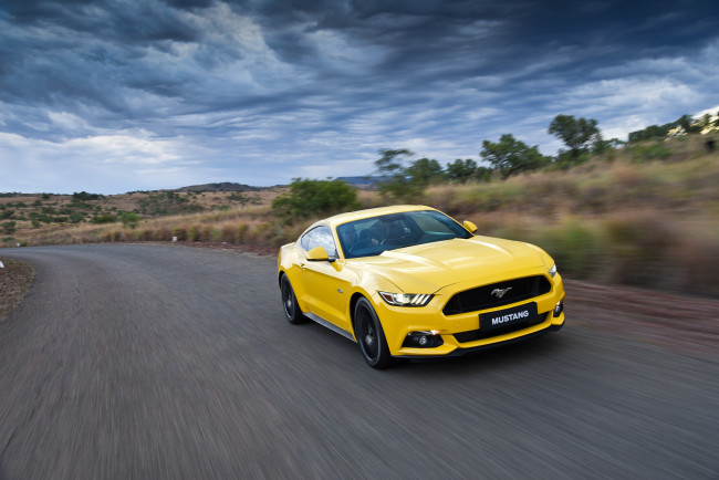 Обои картинки фото автомобили, ford, желтый, 2015г, za-spec, fastback, mustang, gt